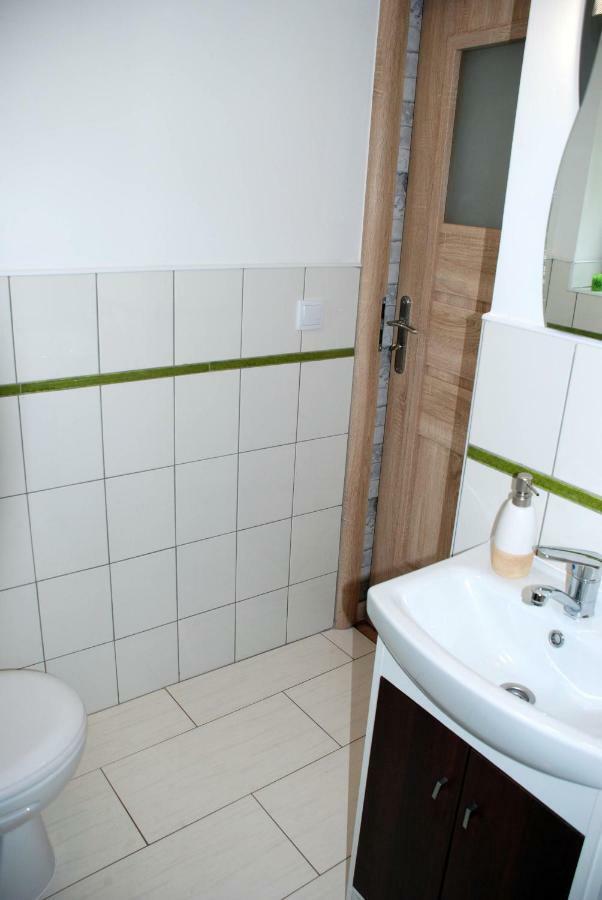 Apartament Kraszewskiego บือตอม ภายนอก รูปภาพ